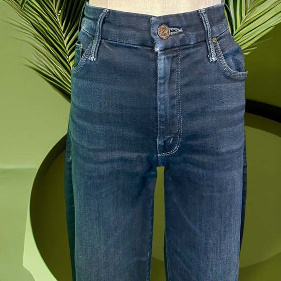 MOTHER Denim ‘High Waisted Looker Ankle Fray’ Jeans in “Last Call” Wash Size 25 - Picture 4 of 16